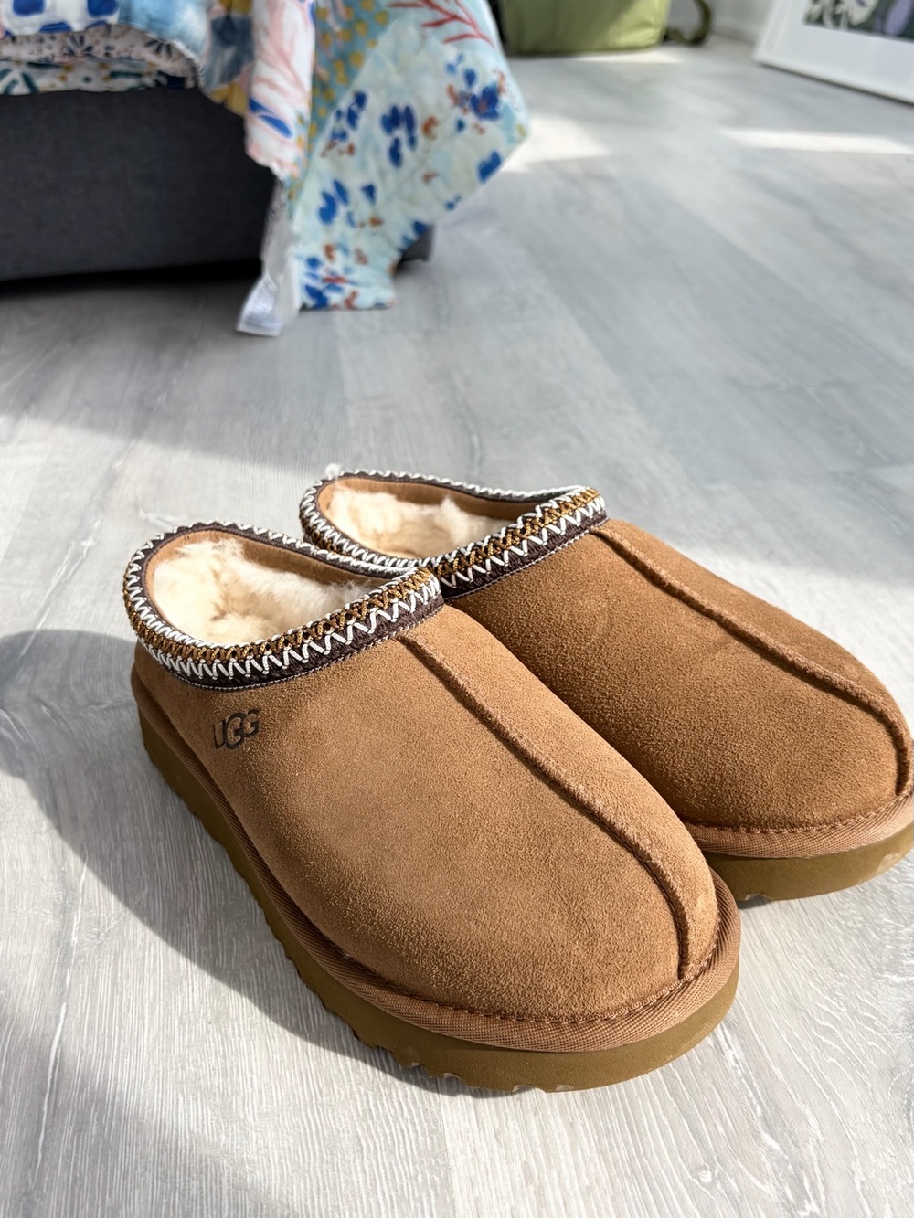 UGG Women's Tasman II Sheepskin Slipper - Chestnut